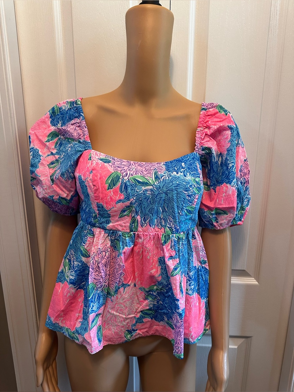 Lilly Pulitzer Pink & Blue Floral Puff-Sleeve Crop Top